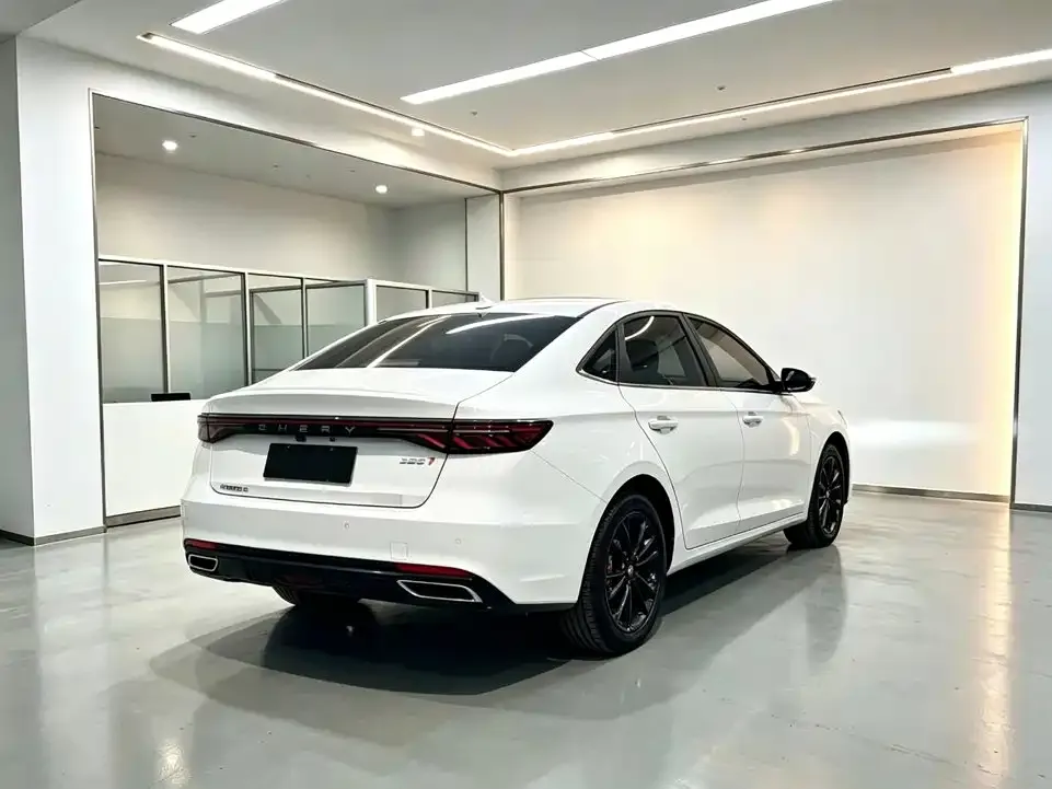Chery Arrizo 8 PRO — фото 4