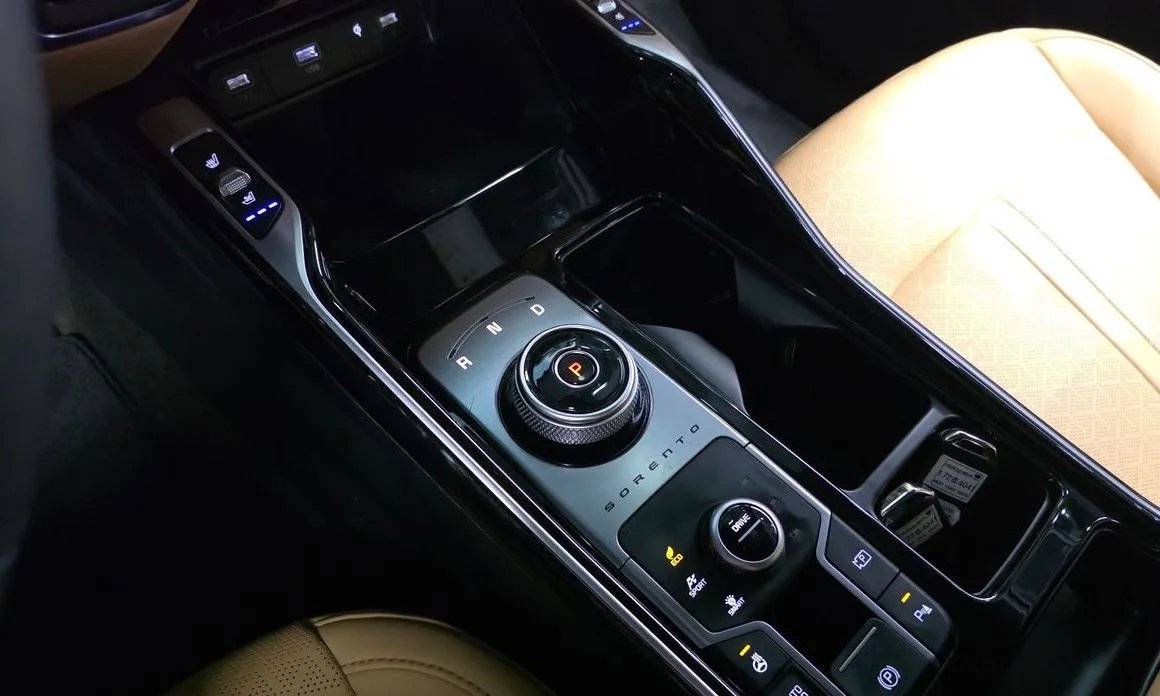Kia Sorento — фото 4