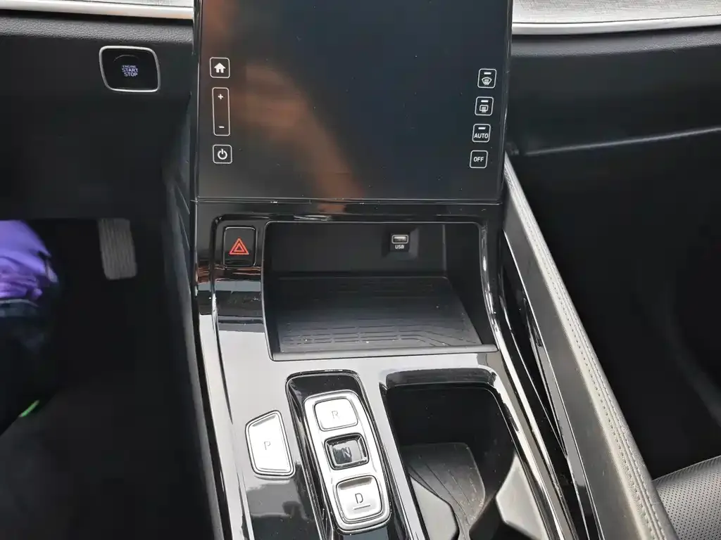 Hyundai Custo — фото 2