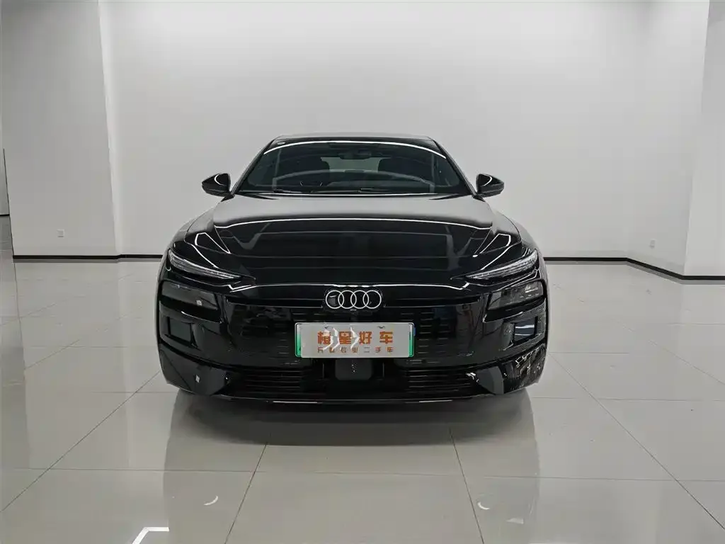 Audi A6L e-tron — фото 10