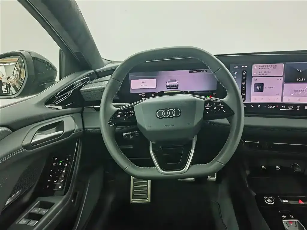 Audi A6L e-tron — фото 6