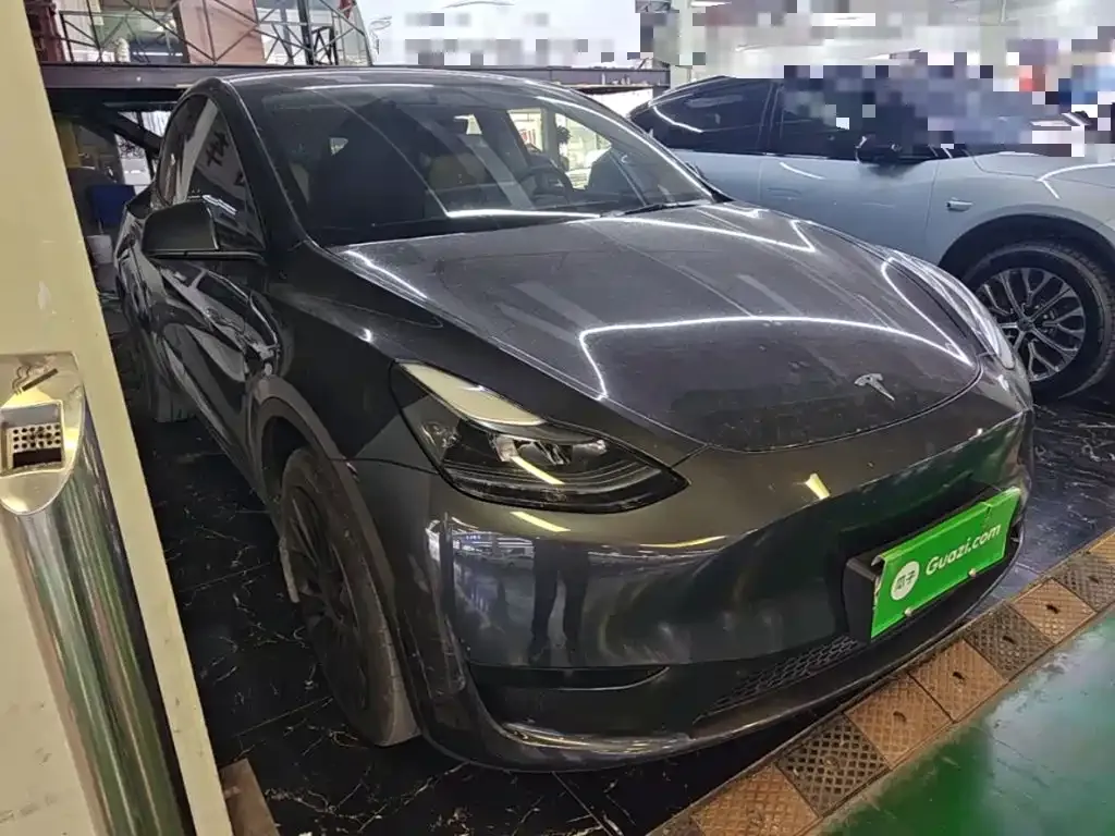 Tesla Model Y — фото 7