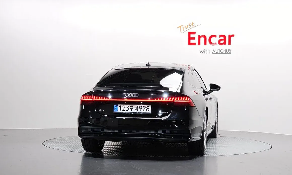 Audi A7 — фото 7