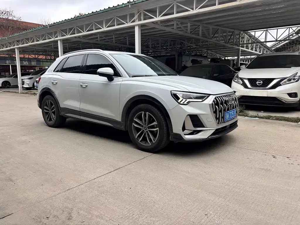 Audi Q3 — фото 8