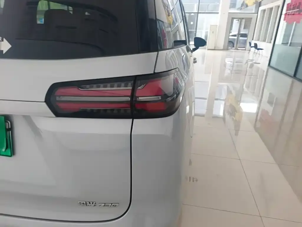 Wuling Xingguang 730 New Energy — фото 8