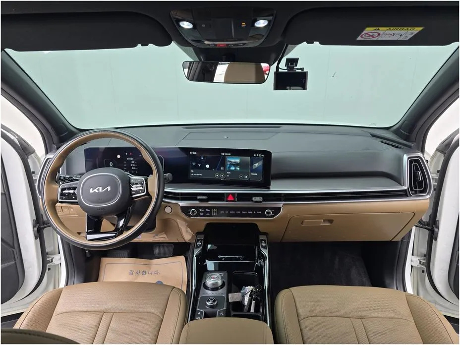 Kia Sorento — фото 9