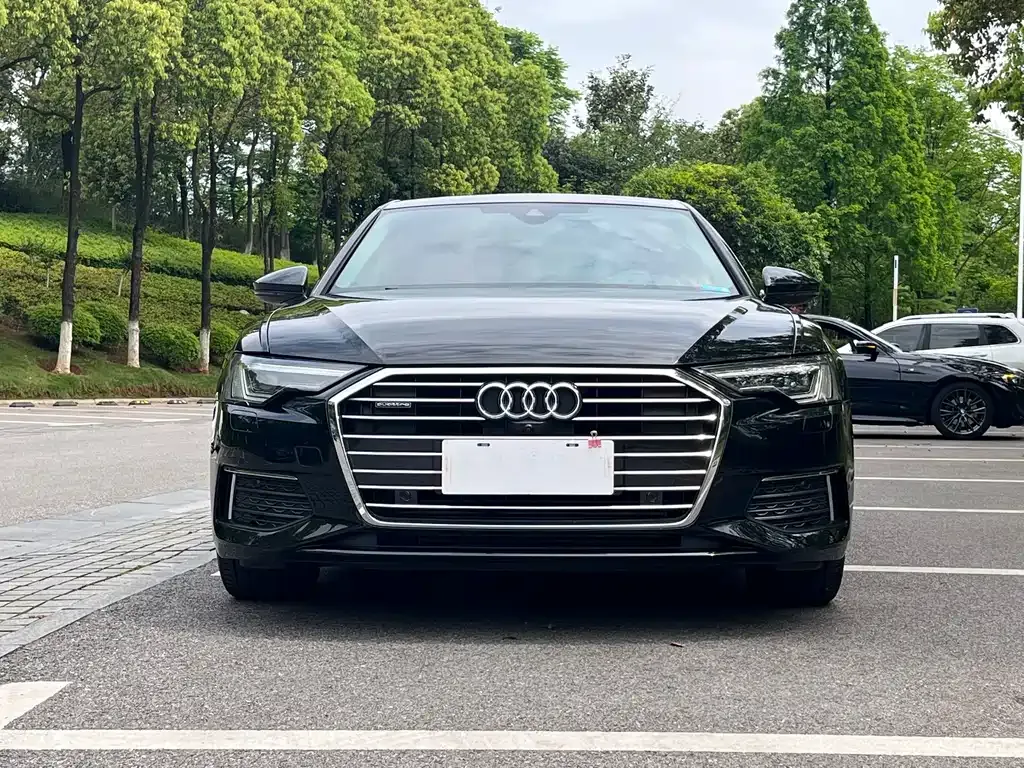 Audi A6L — фото 7