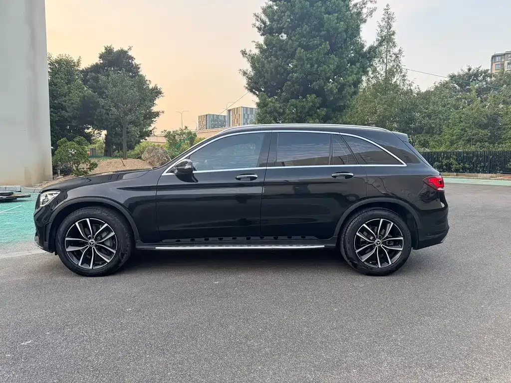 Mercedes-Benz GLC — фото 10