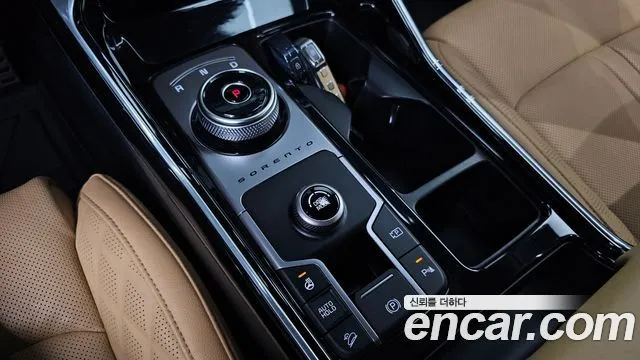 Kia Sorento — фото 8