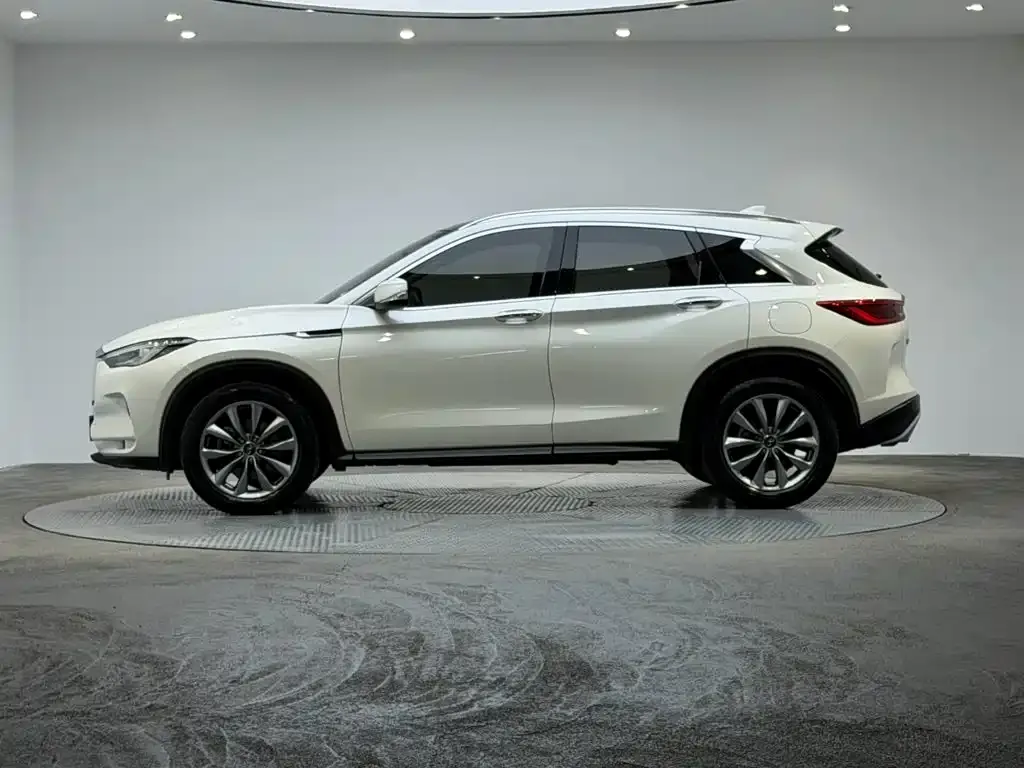 Infiniti QX50 — фото 2