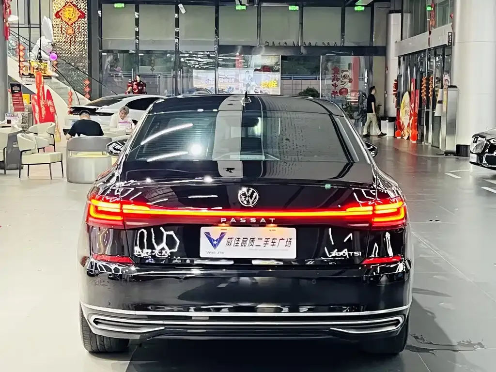 Volkswagen Passat — фото 9