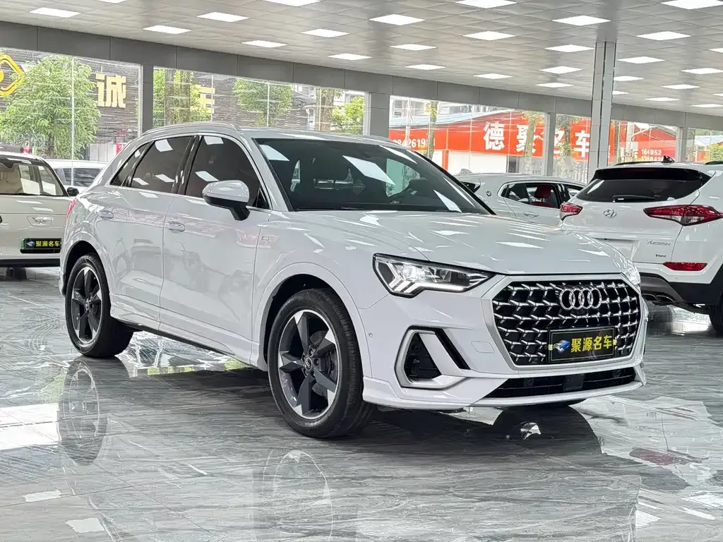 Audi Q3 — фото 6