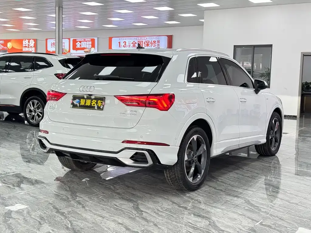 Audi Q3 — фото 5