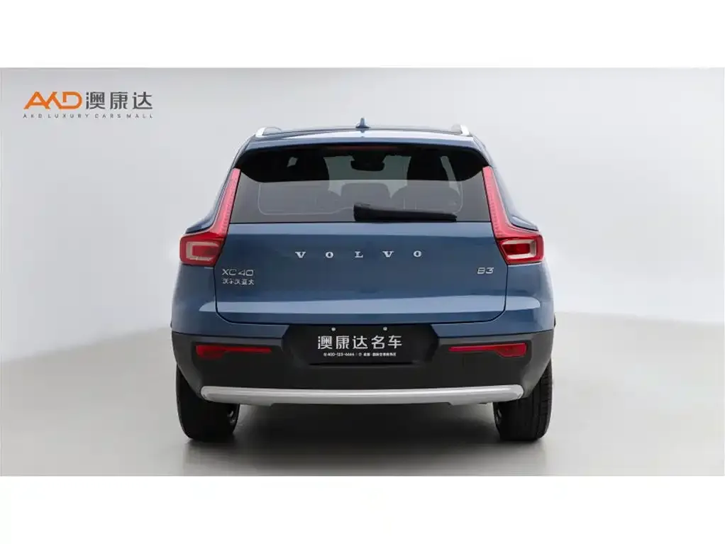 Volvo XC40 — фото 3