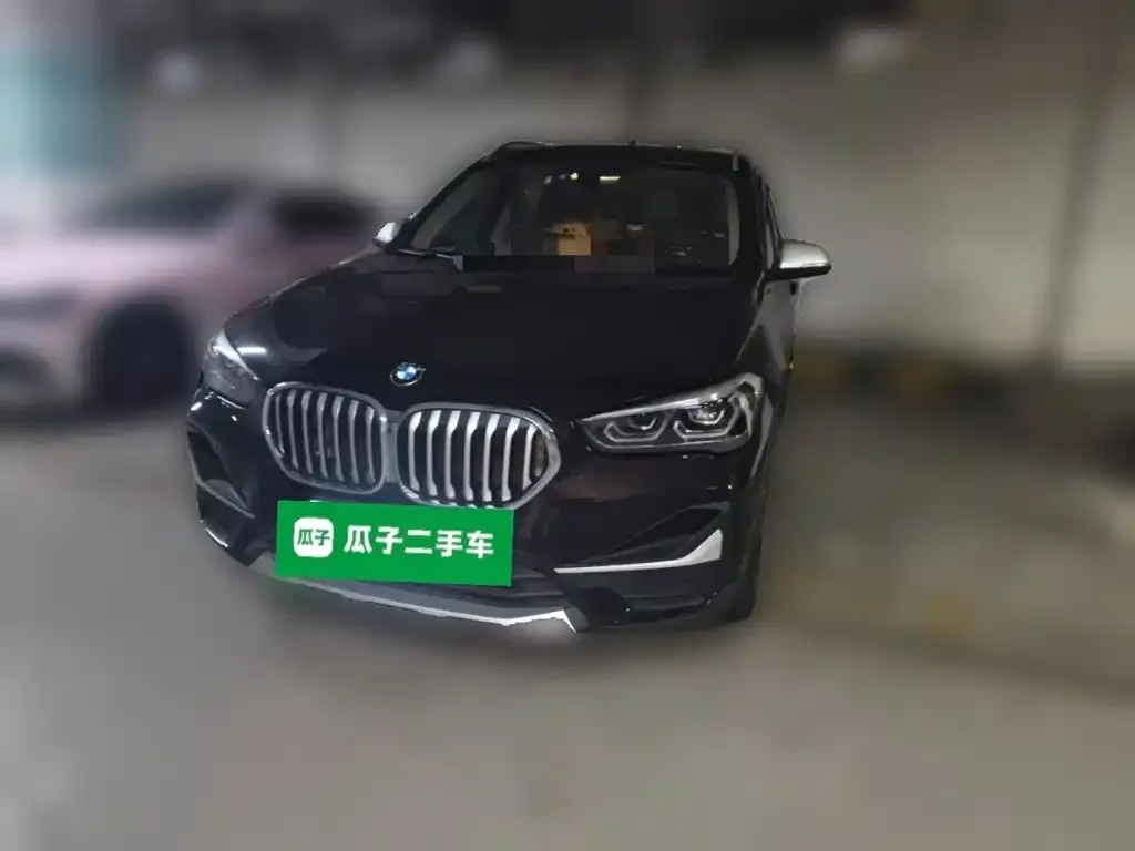 BMW X1 — фото 1