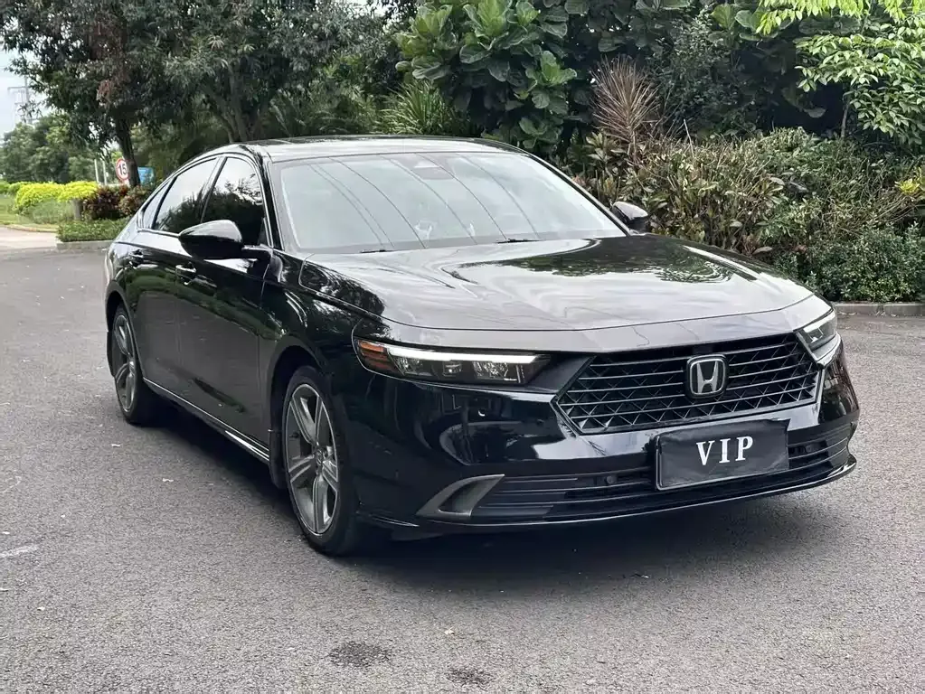 Honda Accord — фото 9