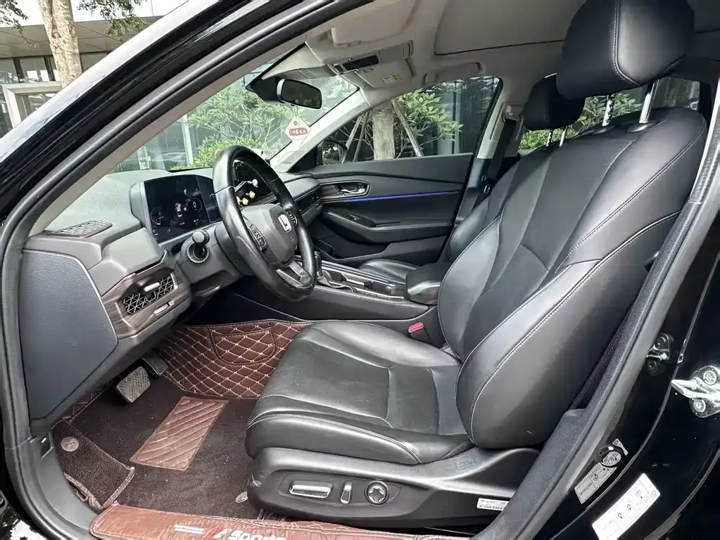 Honda Accord — фото 6