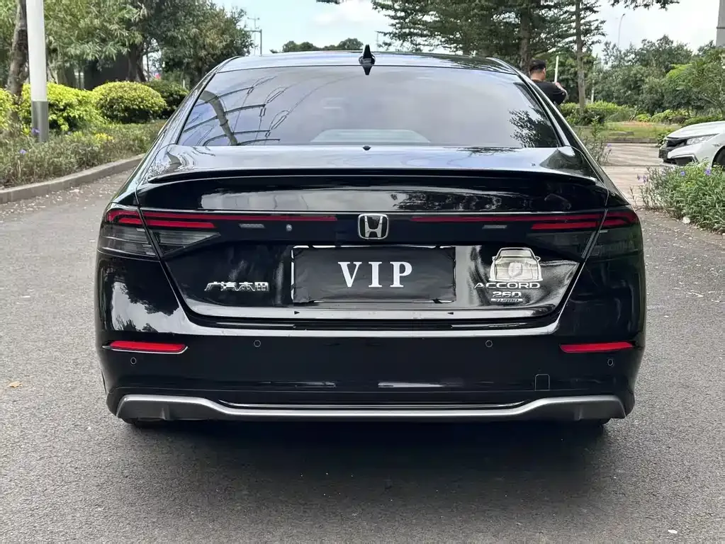 Honda Accord — фото 2