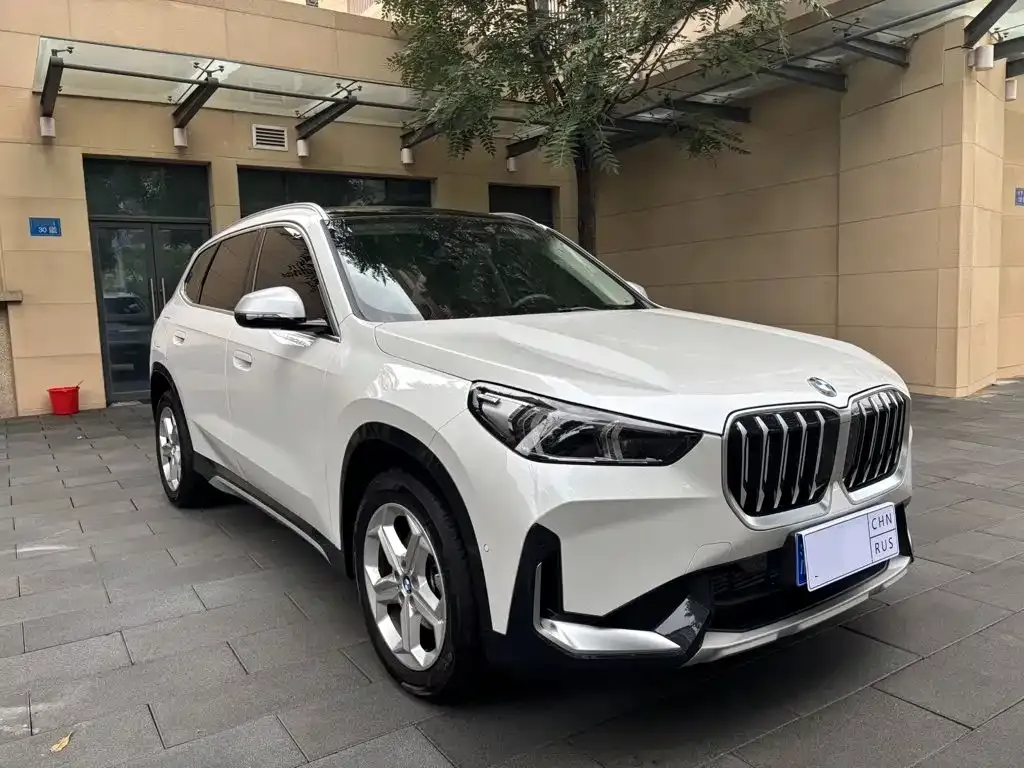 BMW X1 — фото 5