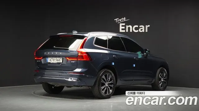 Volvo XC60 — фото 9