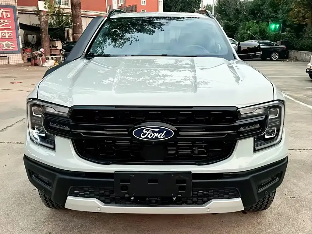 Ford Ranger — фото 1