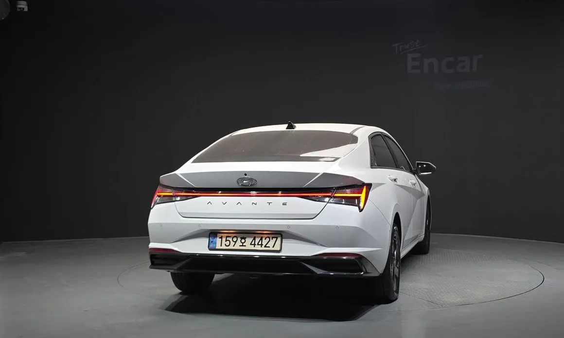 Hyundai AVANTE — фото 8