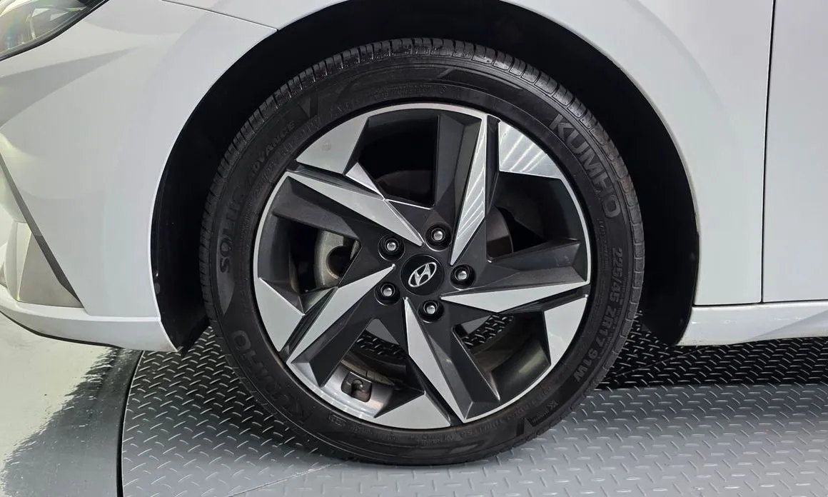 Hyundai AVANTE — фото 8