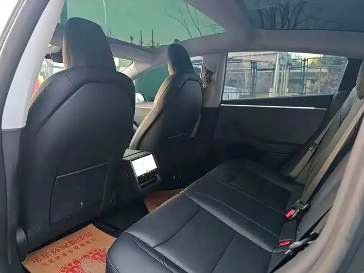 Tesla Model 3 — фото 6