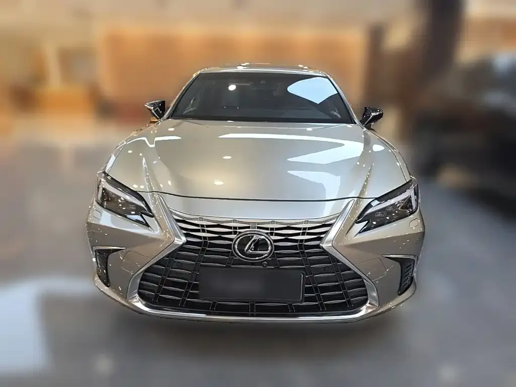 Lexus ES — фото 5