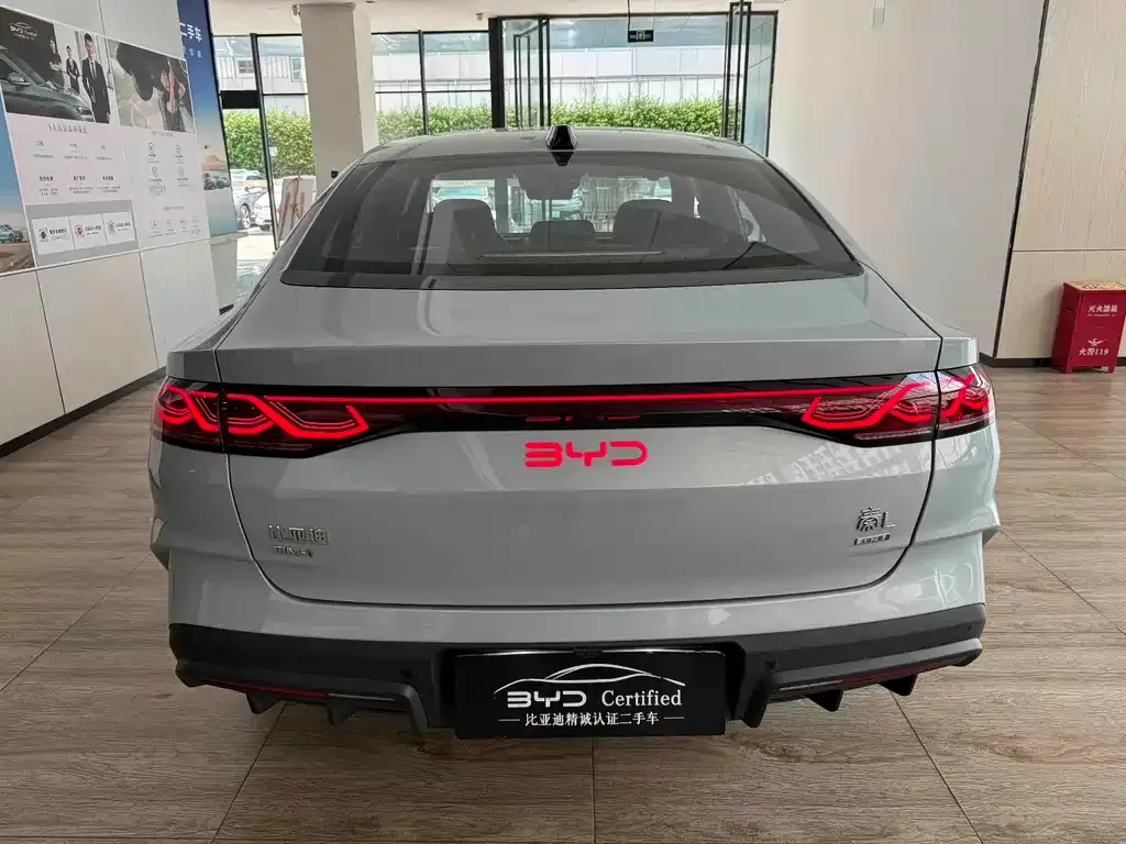 BYD Qin L — фото 9