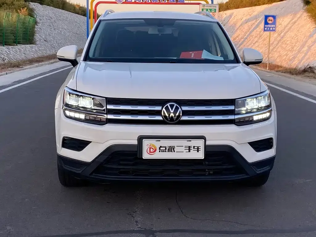Volkswagen Tharu — фото 6
