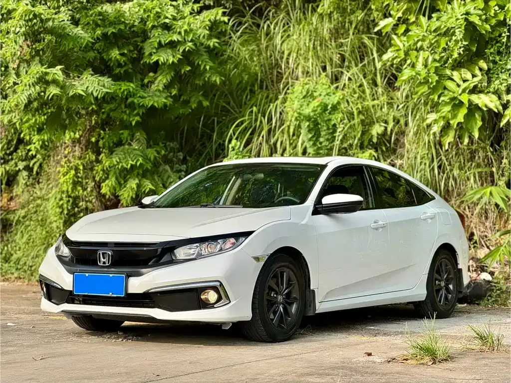 Honda Civic — фото 1