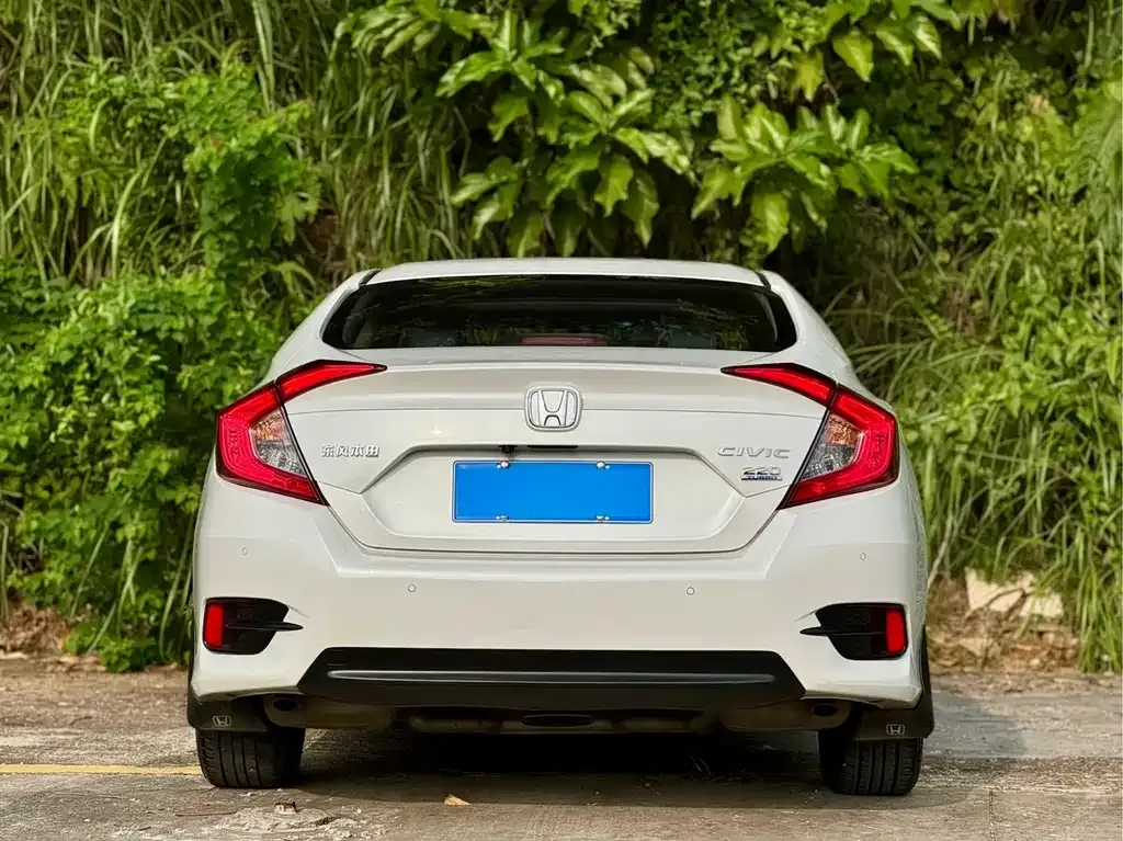 Honda Civic — фото 5