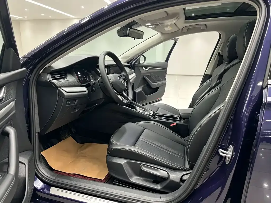 Skoda Octavia — фото 10