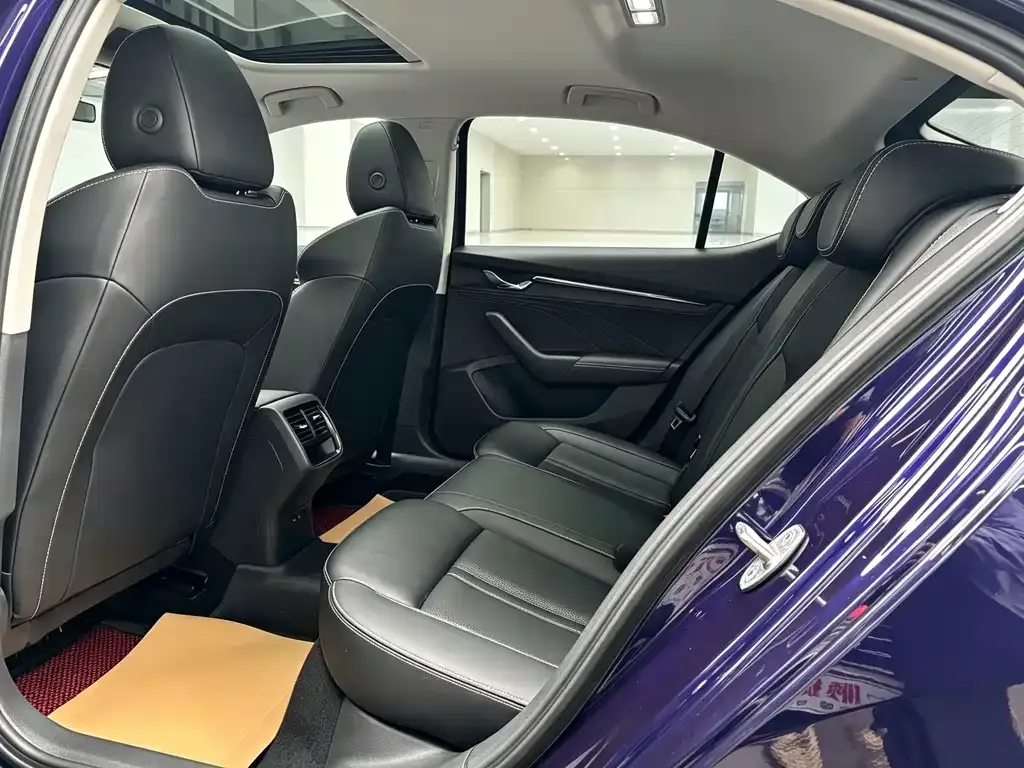 Skoda Octavia — фото 8