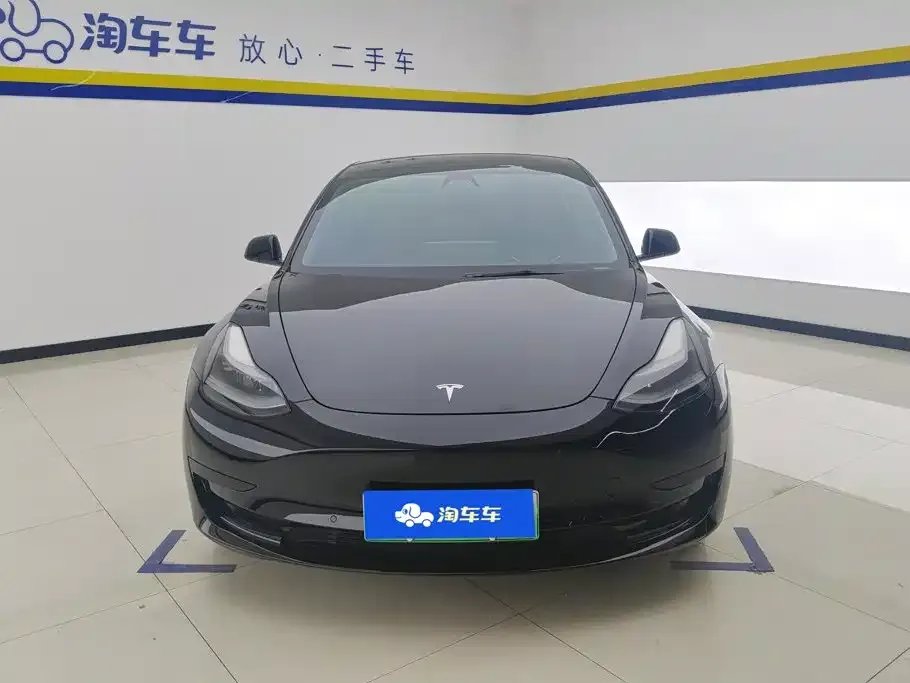 Tesla Model 3 — фото 4