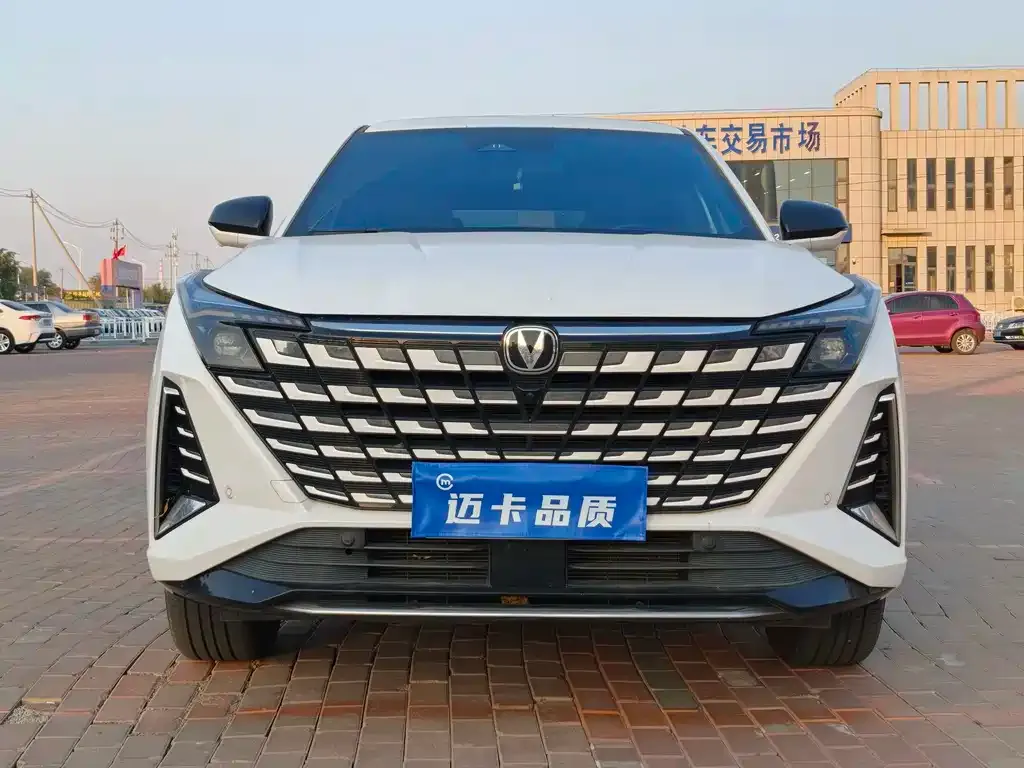 Changan UNI-Z New Energy — фото 10