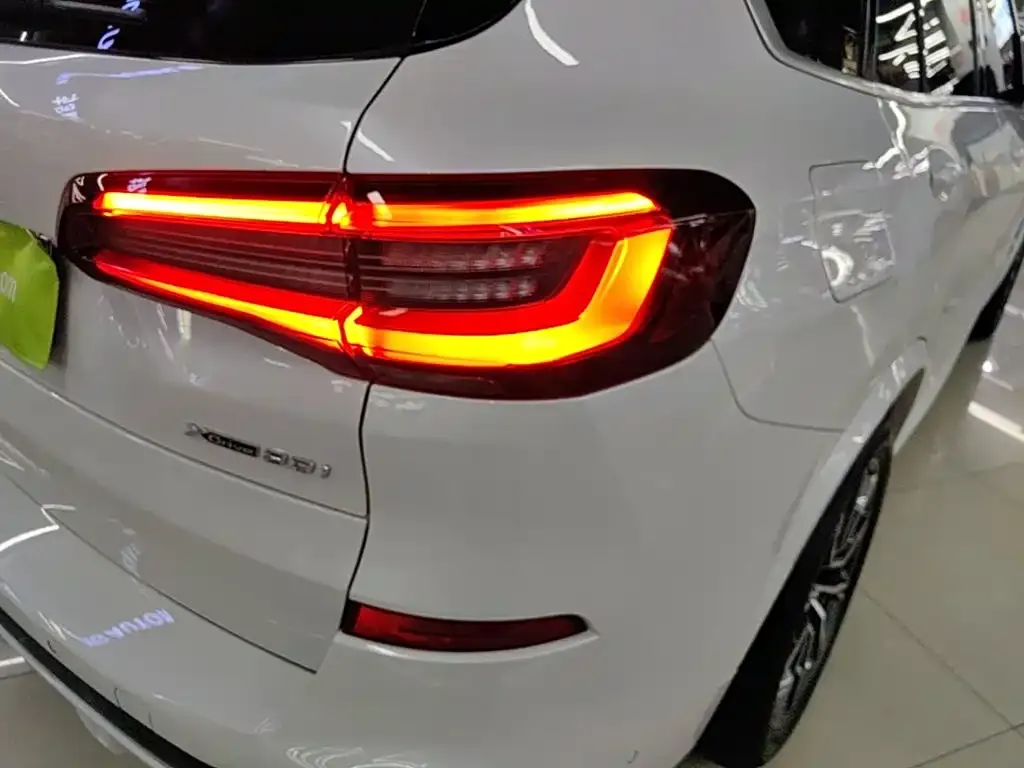 BMW X5 (Import) — фото 4