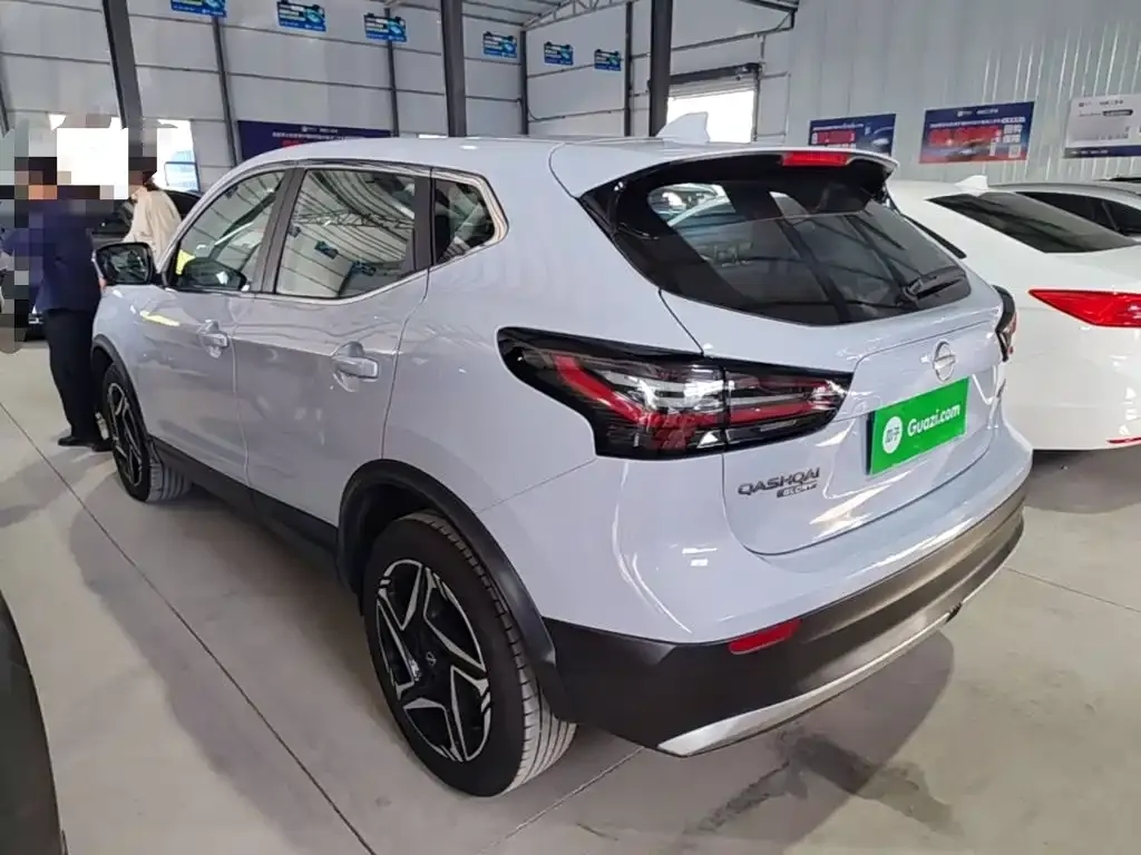 Nissan Qashqai — фото 9