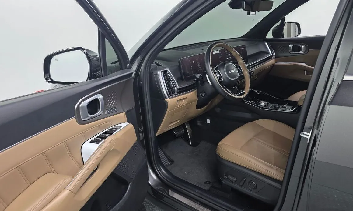 Kia Sorento — фото 8