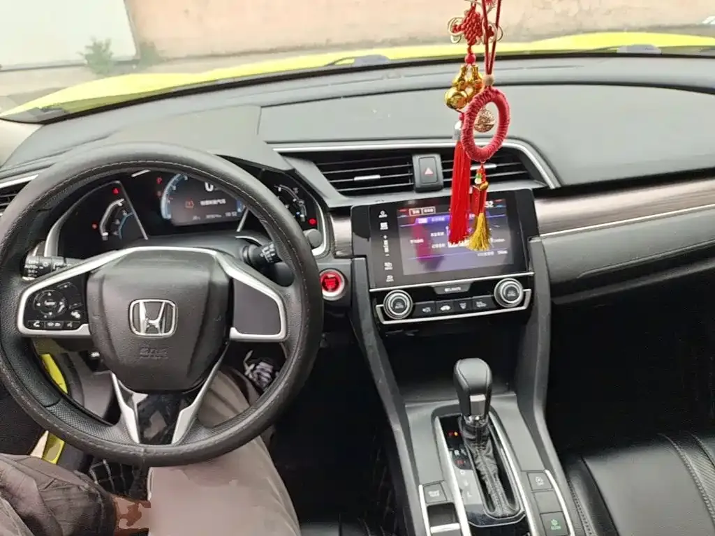 Honda Civic — фото 8