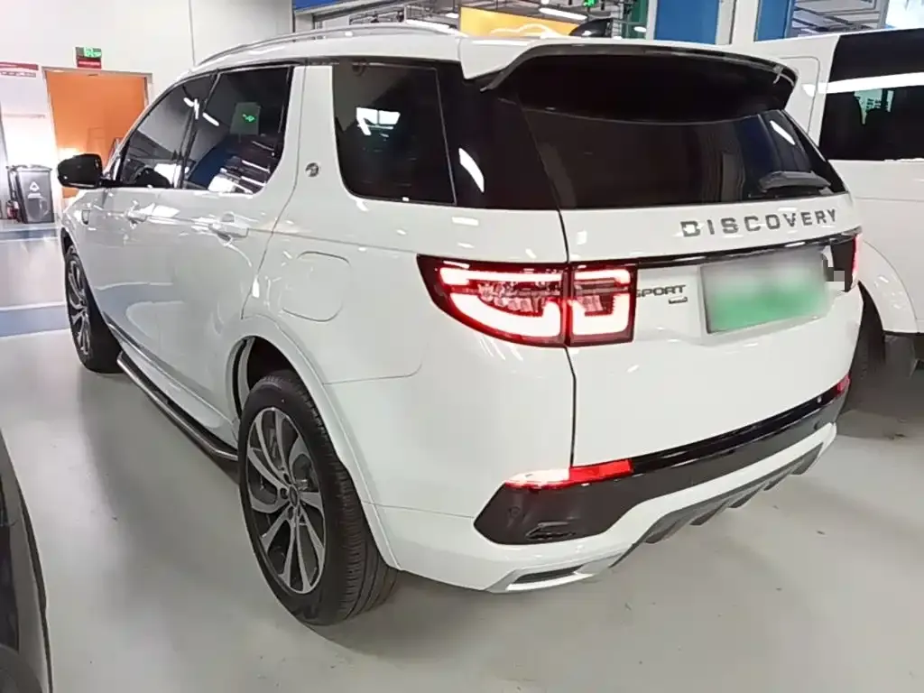 Land Rover Discovery Sport Hybrid — фото 2
