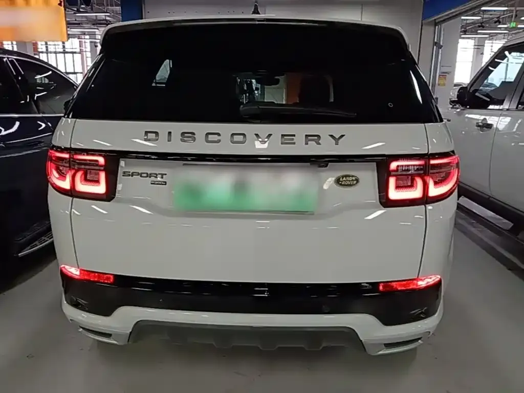Land Rover Discovery Sport Hybrid — фото 5