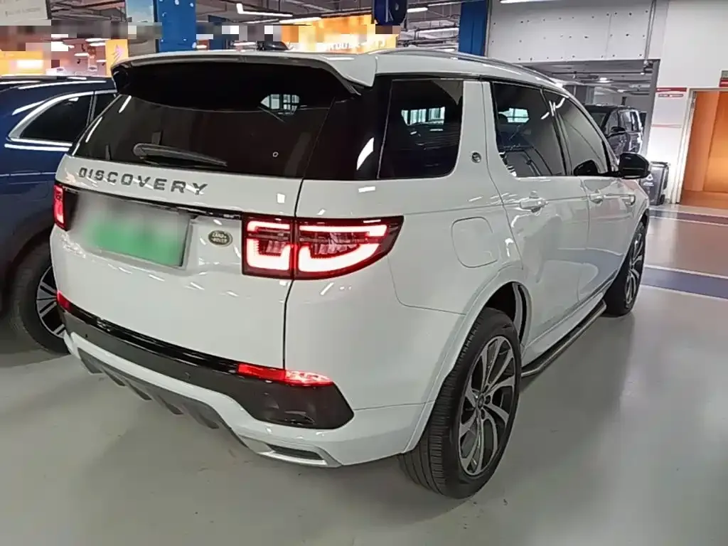 Land Rover Discovery Sport Hybrid — фото 8