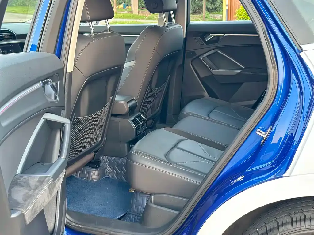 Audi Q3 Sportback — фото 3