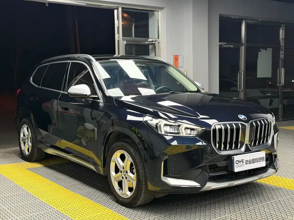 BMW X1 — фото 3