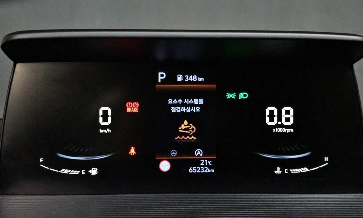 Hyundai Staria — фото 2