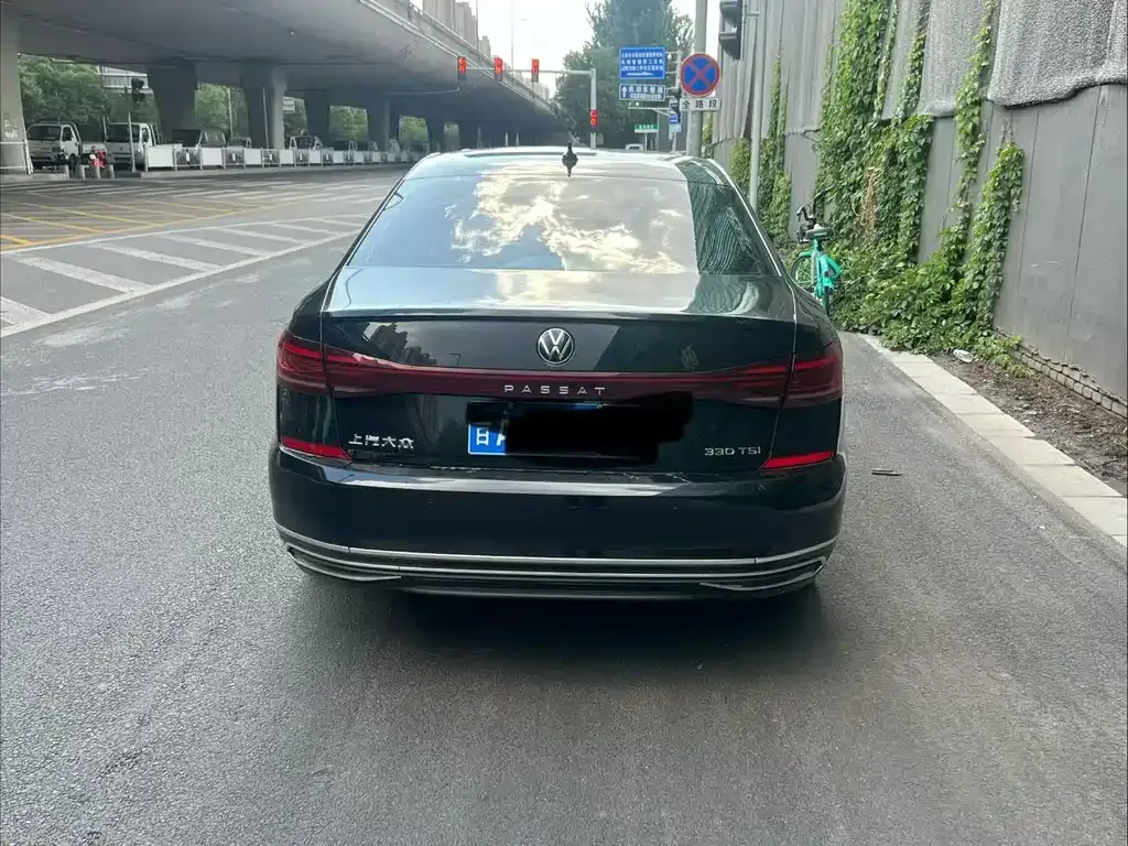 Volkswagen Passat — фото 7