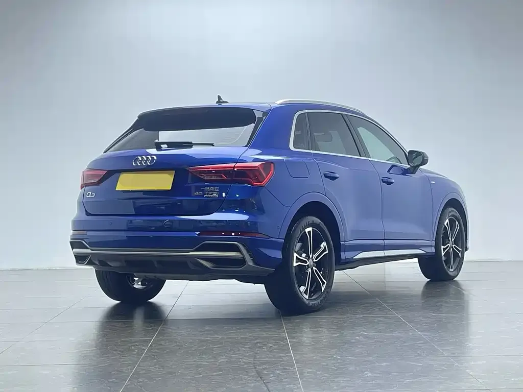 Audi Q3 — фото 6