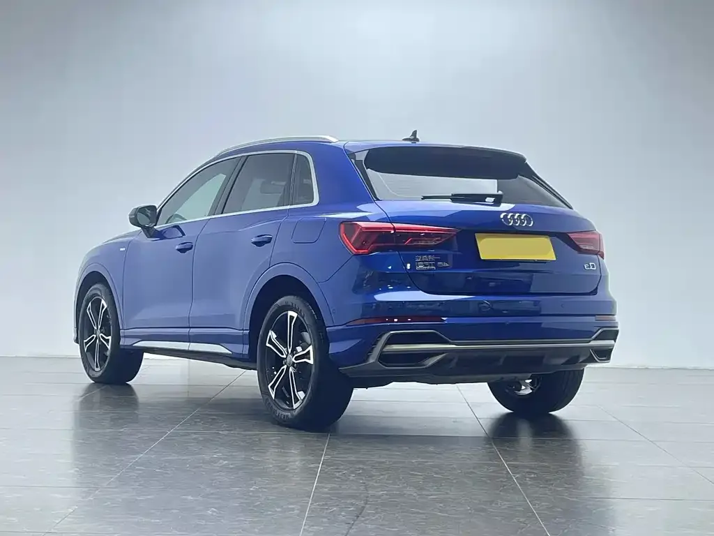 Audi Q3 — фото 9
